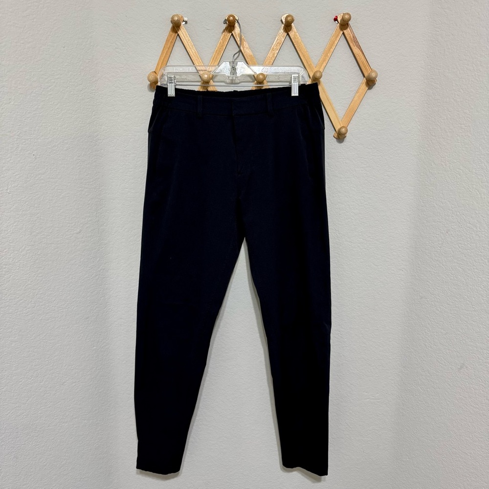 Lululemon Men’s Black Trousers Size 32